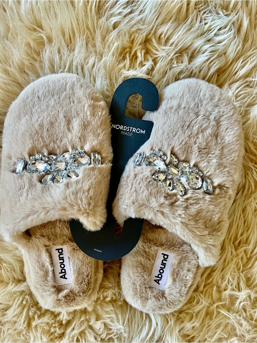 Women Shoes Subcategory Identification